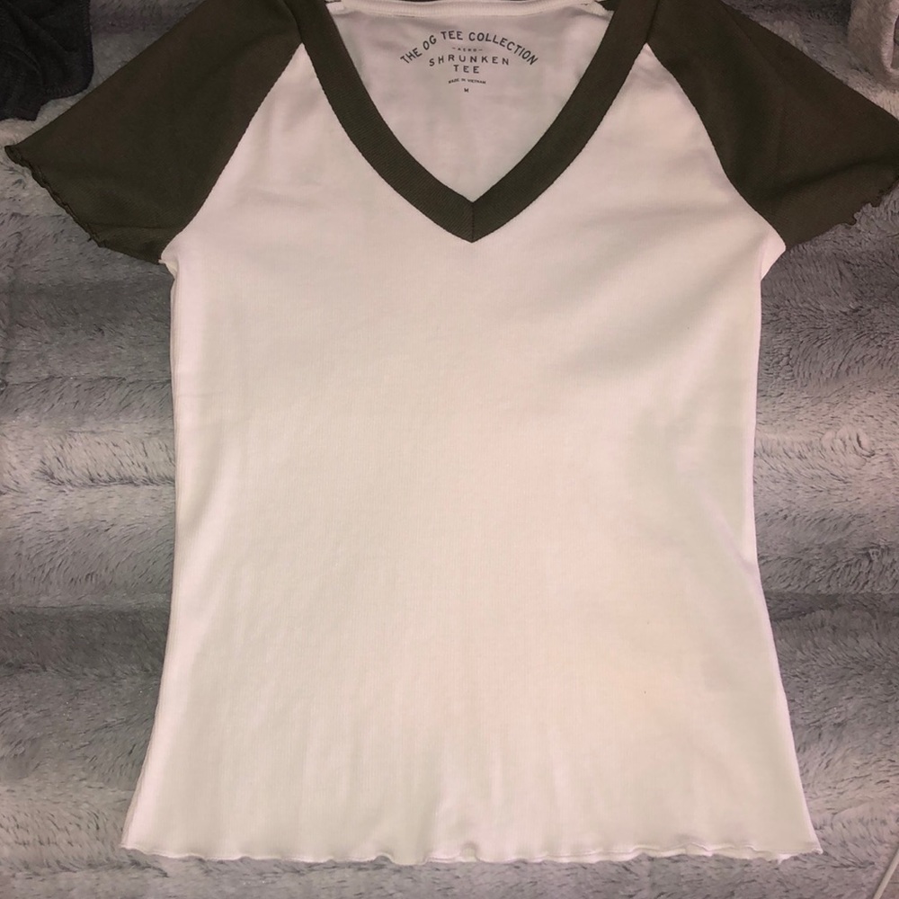 v neck t shirt